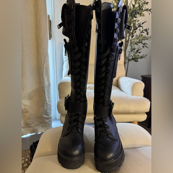 Dolls Kill Obsidian Pocket Combat Boots – Black – Worn Once Sz 6 - Picture 2 of 4